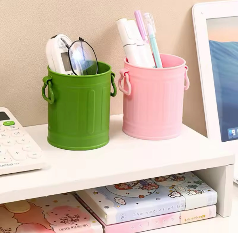 Portable Retro Style Pen Holder, Makeup Brush Holder Organizer, Mini Creative Office Storage Pen Holder, Pencil Bucket Organizer Container Portable Retro Style Pen Holder, Makeup Brush Holder Organizer, Mini Creative Office Storage Pen Holder, Pencil Bucket Organizer Container